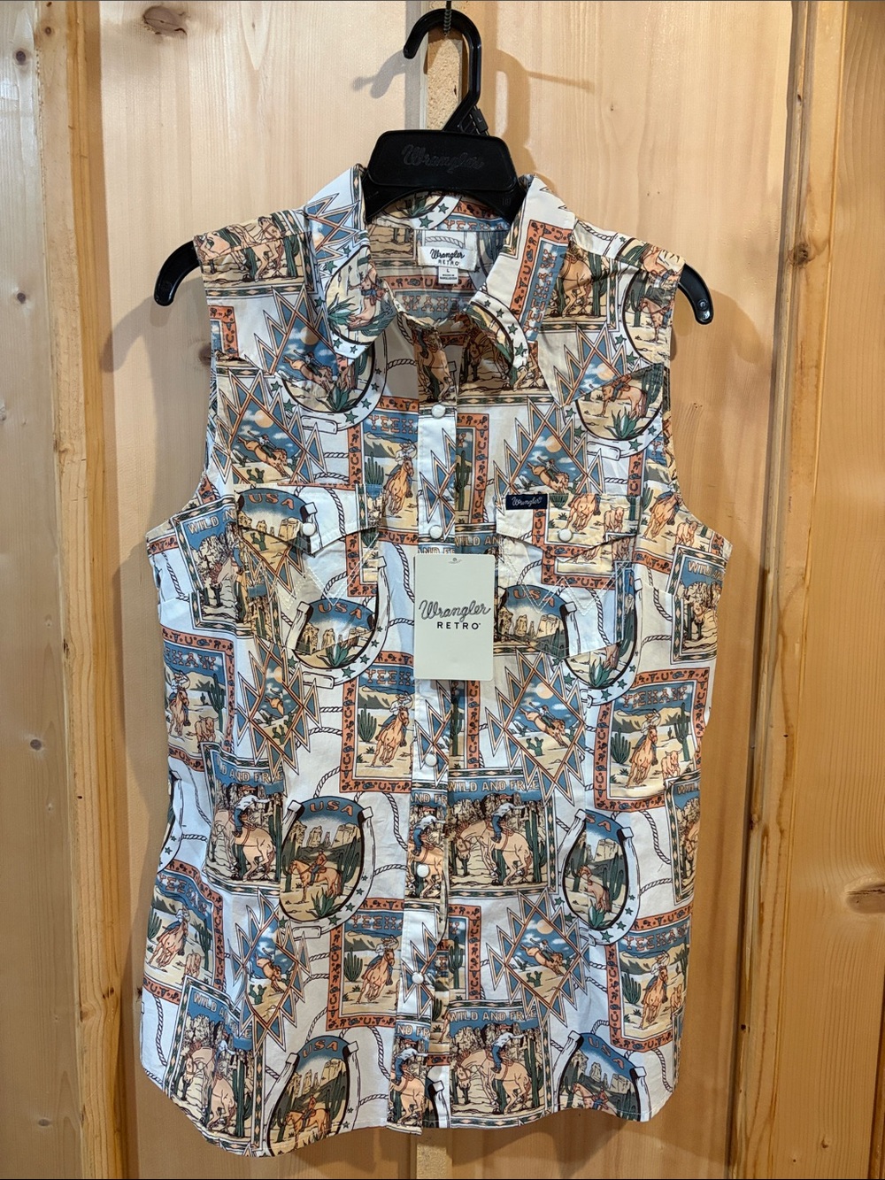 Wrangler Retro Sleeveless Button-Down Shirt in White Multi-Print